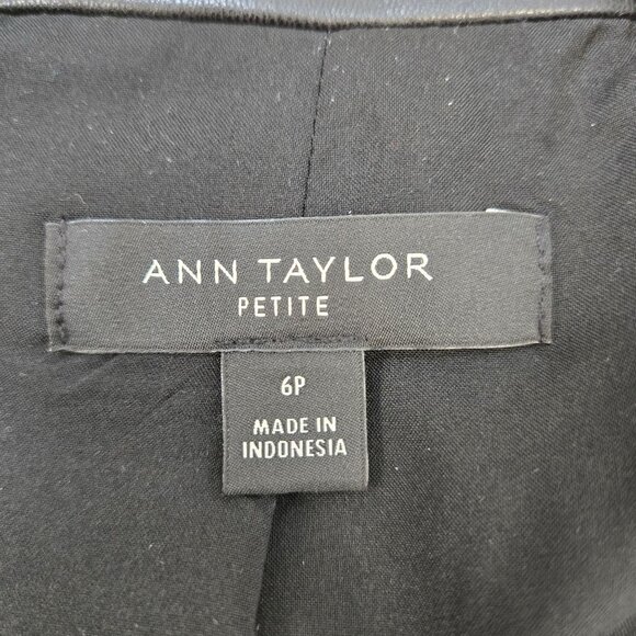 Ann Taylor Vegan Leather One Button Blazer Jacket Size 6 Petite - Picture 3 of 7